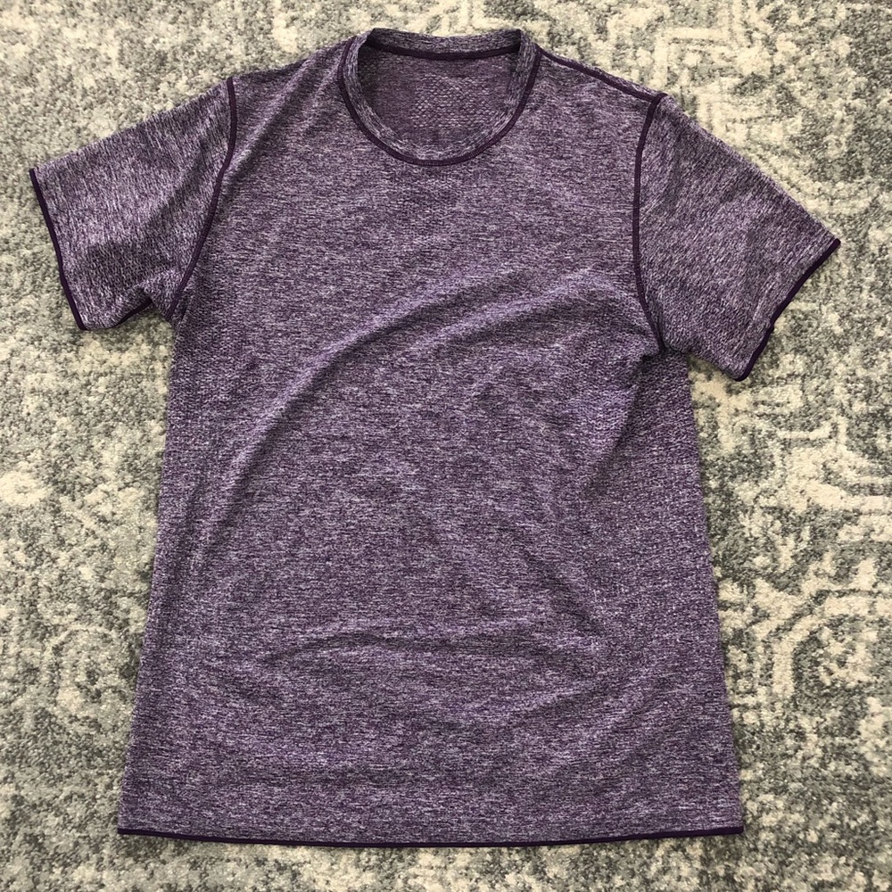 Men’s lululemon metal vent tee size L